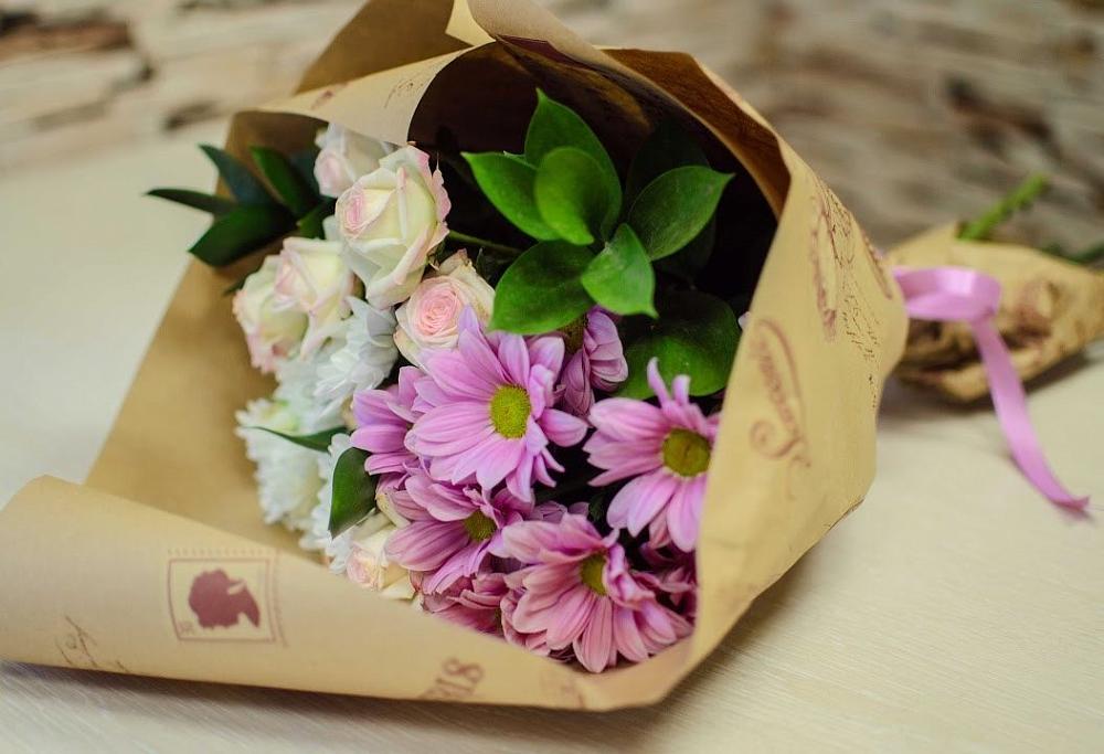 Букет цветов из: Розы и Хризантемы в Цветочный