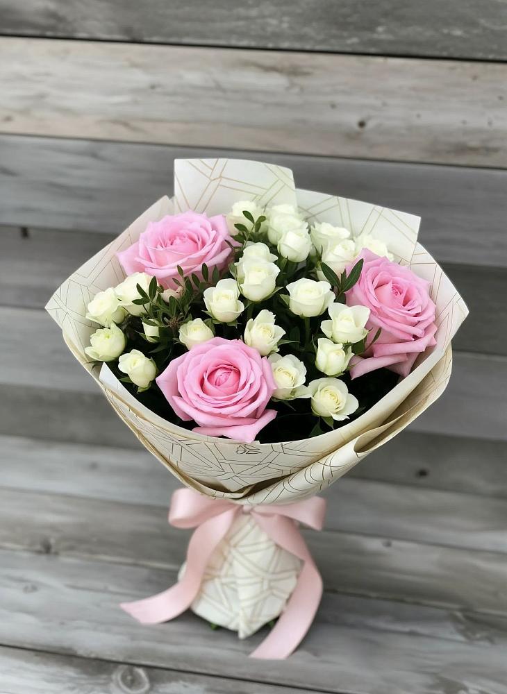 Букет цветов из: Розы в Цветочный