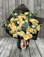 Букет цветов из:  Розы и Лизиантусы #REPLACE_PRED# Цветочный