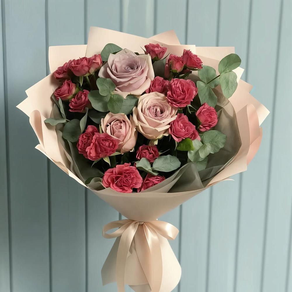 Букет цветов из: Гвоздики и Розы в Цветочный