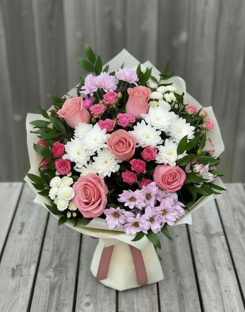 Букет цветов из: Альстромерии, Гвоздики, Розы и Хризантемы в Цветочный