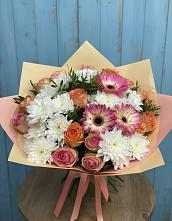 Букет цветов из:  Розы, Герберы и Хризантемы в Цветочный