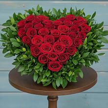 Цветочная композиция из Розы в виде сердца #REPLACE_PRED# Цветочный