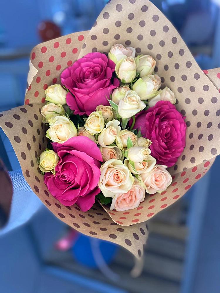 Букет цветов из: Розы в Цветочный