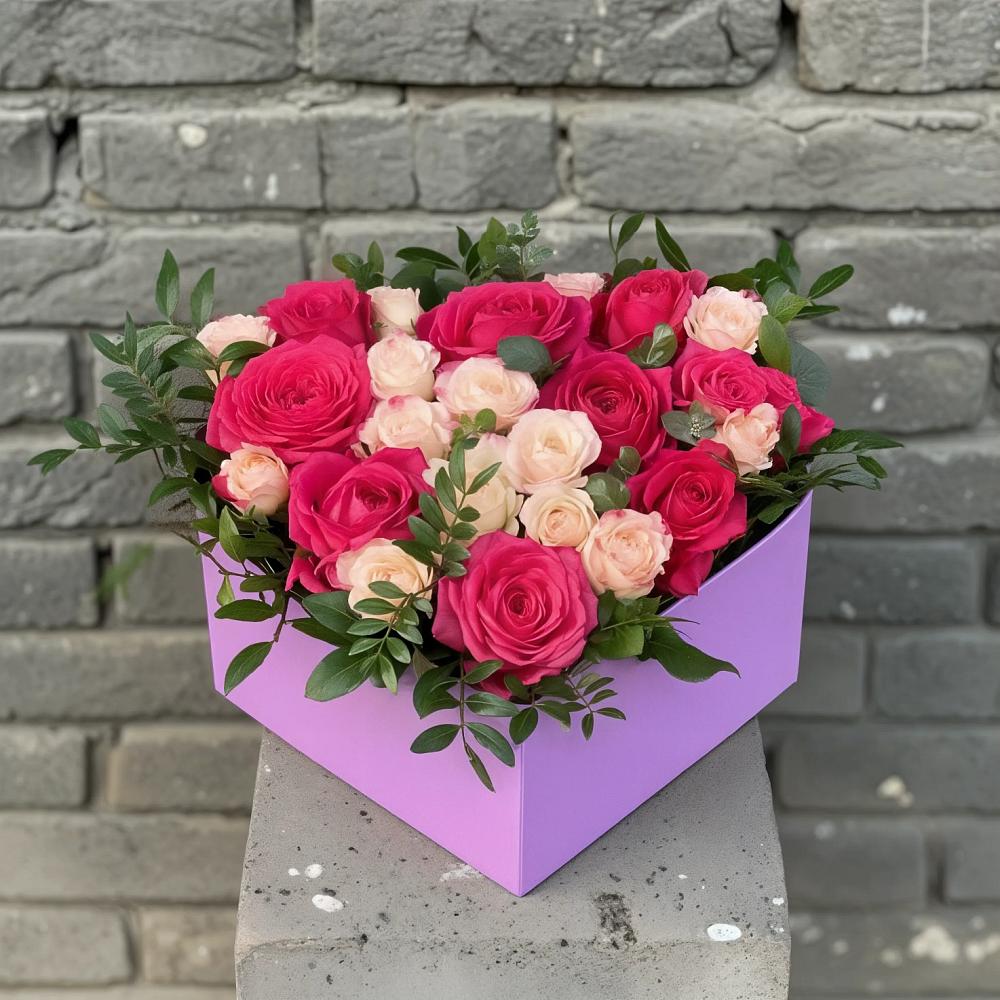 Цветочная композиция из Розы в коробке в Цветочный