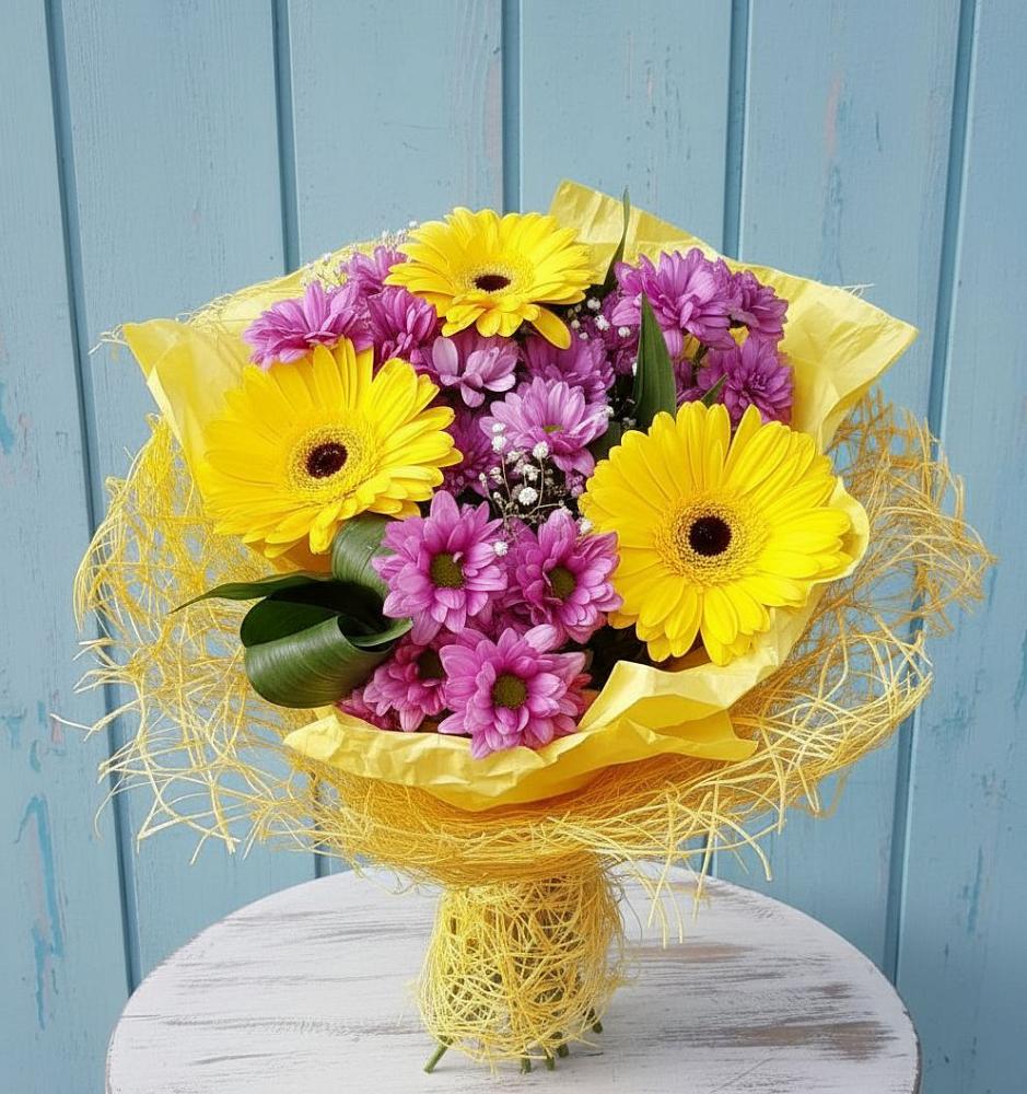 Букет цветов из: Хризантемы и Герберы в Цветочный