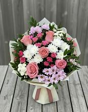 Букет цветов из:  Альстромерии, Гвоздики, Розы и Хризантемы в Цветочный