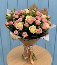 Букет цветов из:  Розы в Цветочный