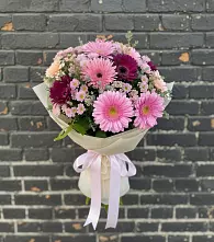Букет цветов из:  Герберы и Хризантемы в Цветочный