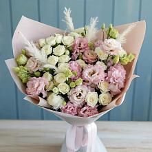 Букет цветов из:  Альстромерии и Розы в Цветочный