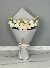 Букет цветов из:  Розы и Лизиантусы в Цветочный